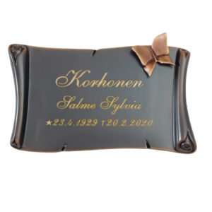 Pronssinen käärömuistolaatta Perhosella Koko: 110 x 200 mm