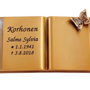 Pronssikirja perhosella hautakiven päälle Koko: 120 x 210 mm Voidaan asentaa uusiin ja vanhoihin hautakiviin.